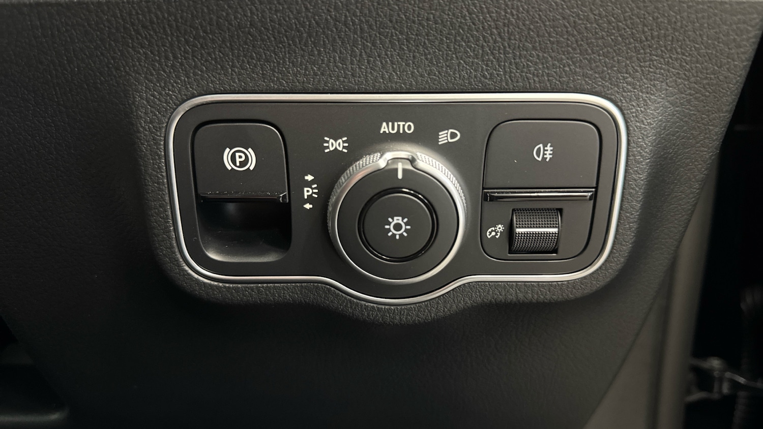 Used Mercedes-Benz GLA 2025 for sale - 77701211: Photo 29