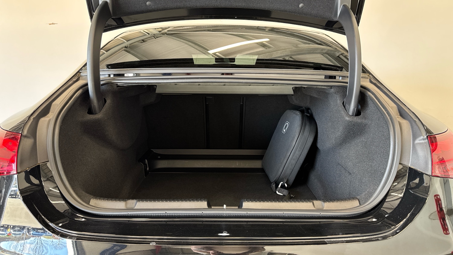 Used Mercedes-Benz EQA 2024 for sale - 78223213: Photo 4