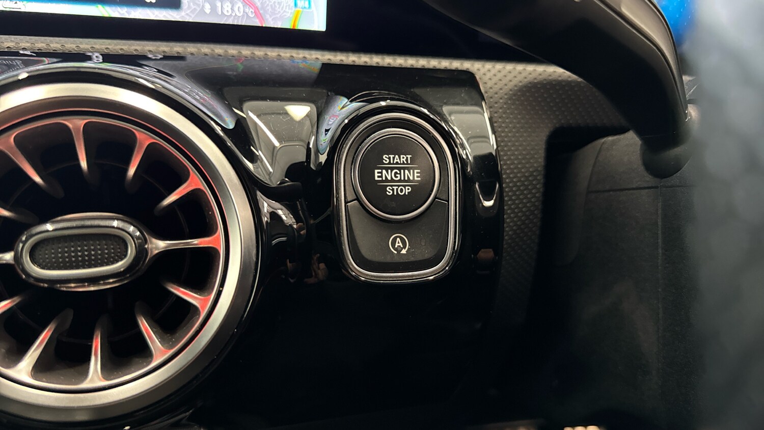 Used Mercedes-Benz CLA 2021 for sale - 76363209: Photo 32