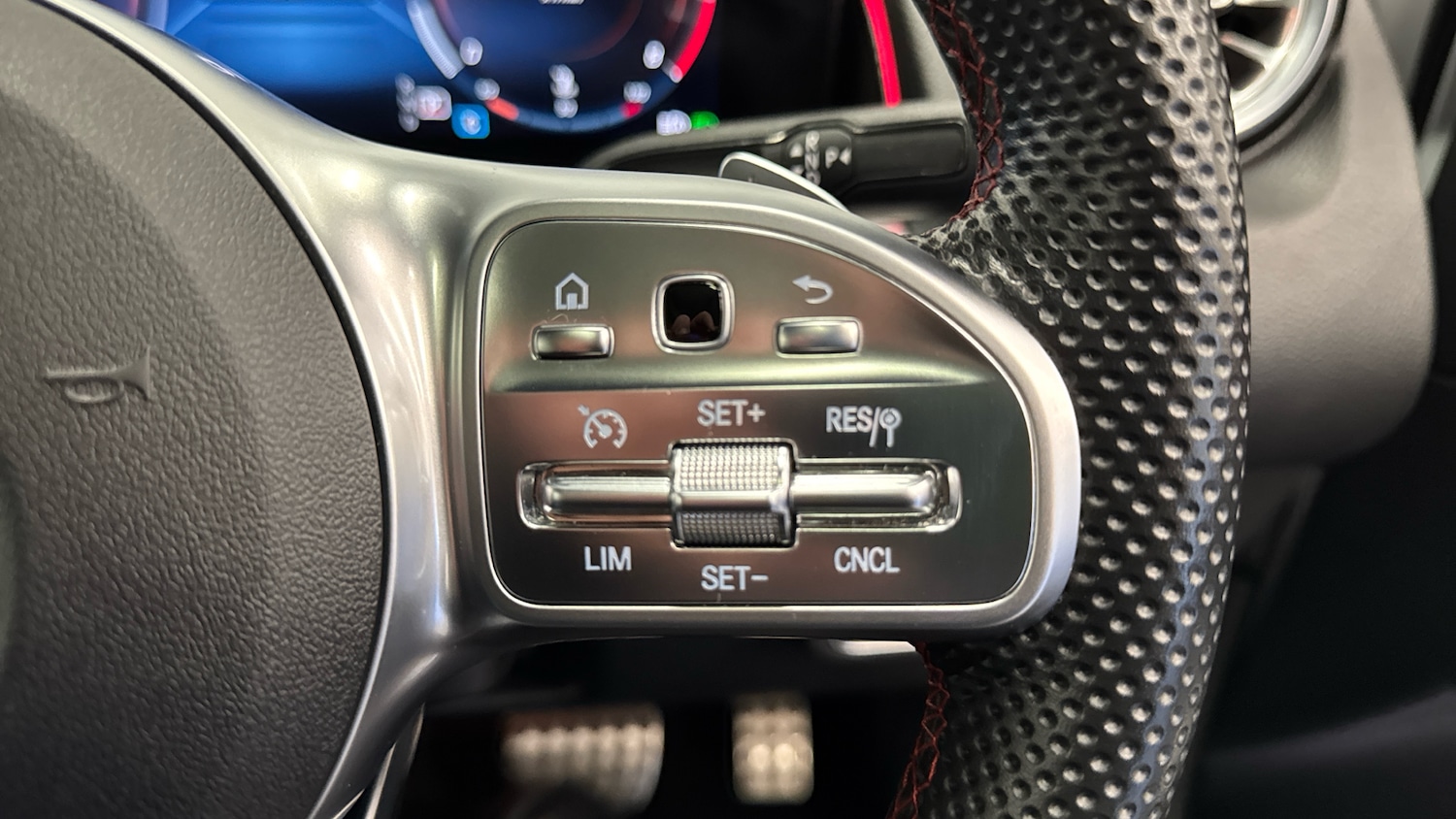 Used Mercedes-Benz GLB 2022 for sale - 77245097: Photo 30