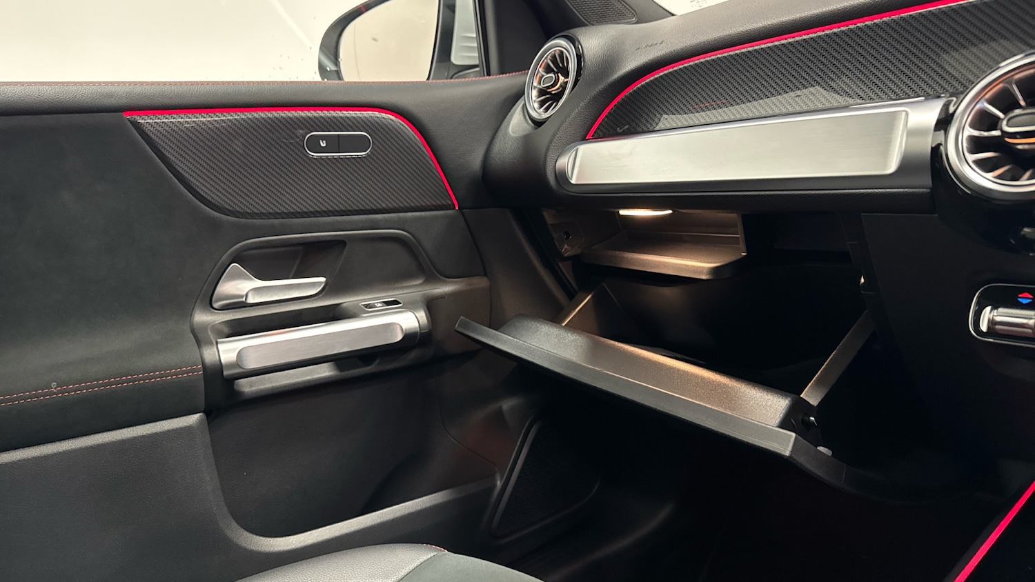 Used Mercedes-Benz GLB 2022 for sale - 77245097: Photo 36