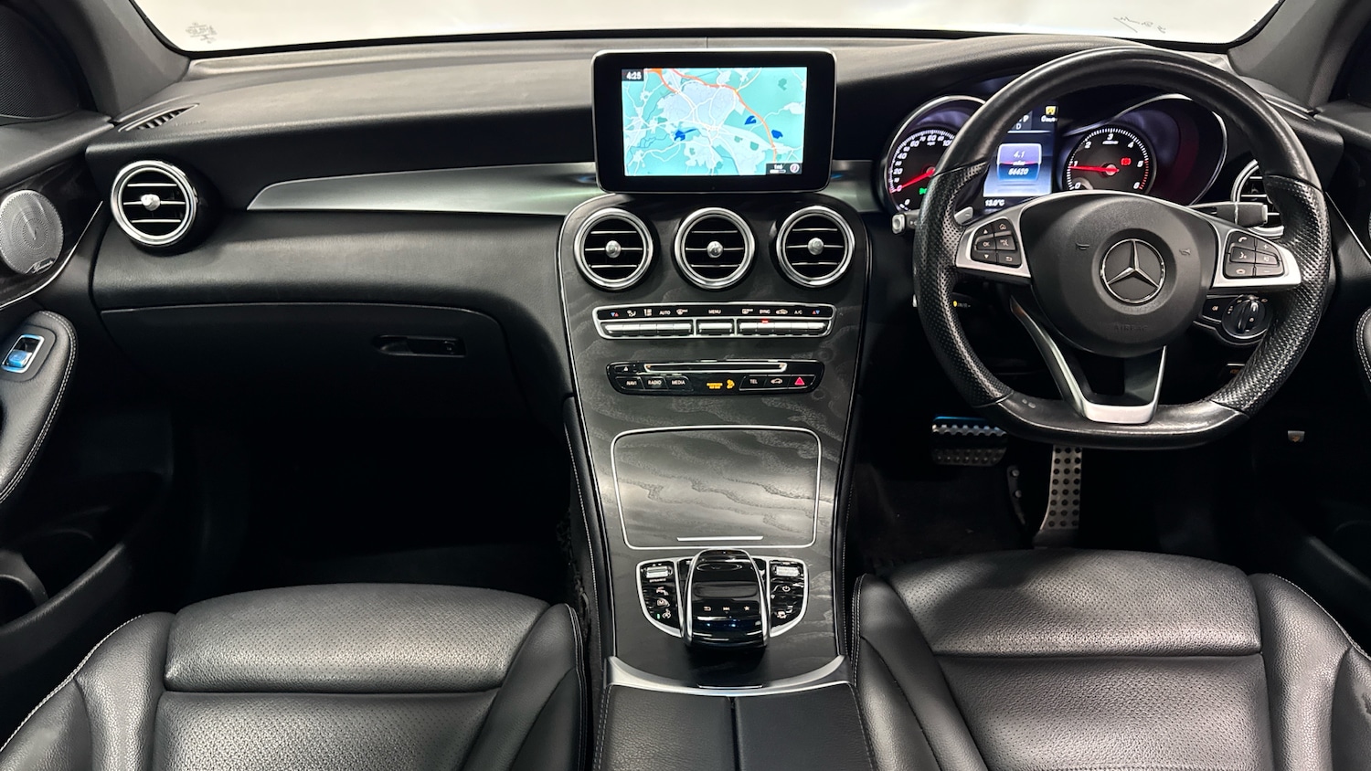 Used Mercedes-Benz GLC 2018 for sale - 76821472: Photo 10