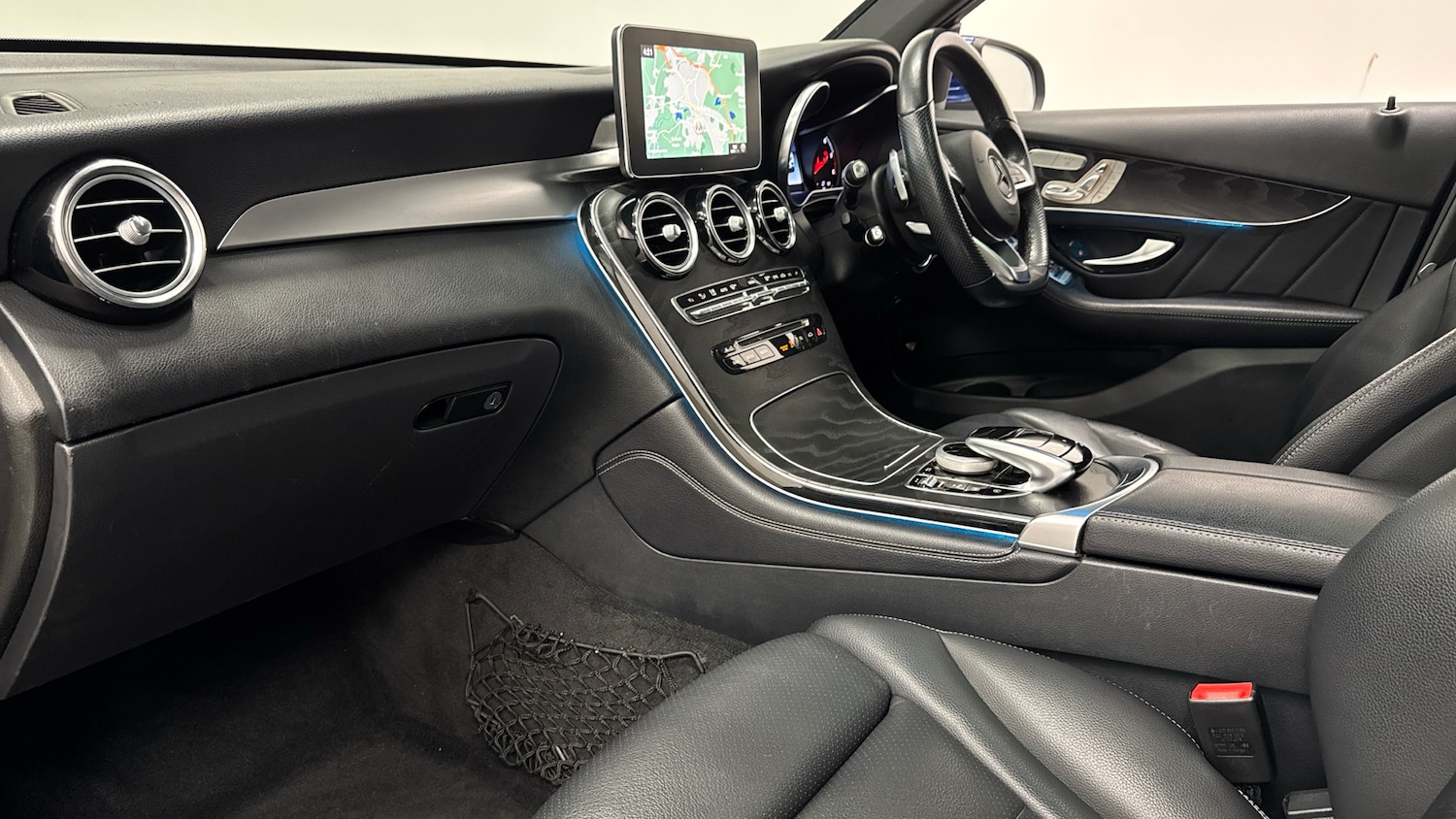 Used Mercedes-Benz GLC 2018 for sale - 76821472: Photo 9