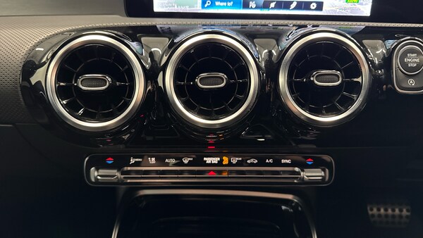 Used Mercedes-Benz CLA 2021 for sale - 76196373: Photo 31