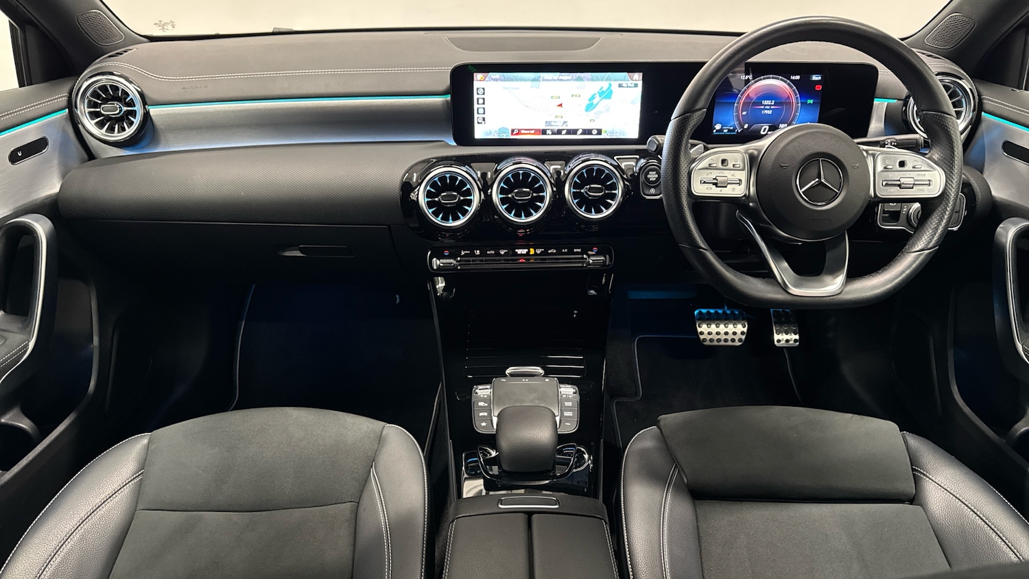 Used Mercedes-Benz A-Class 2022 for sale - 77069568: Photo 10