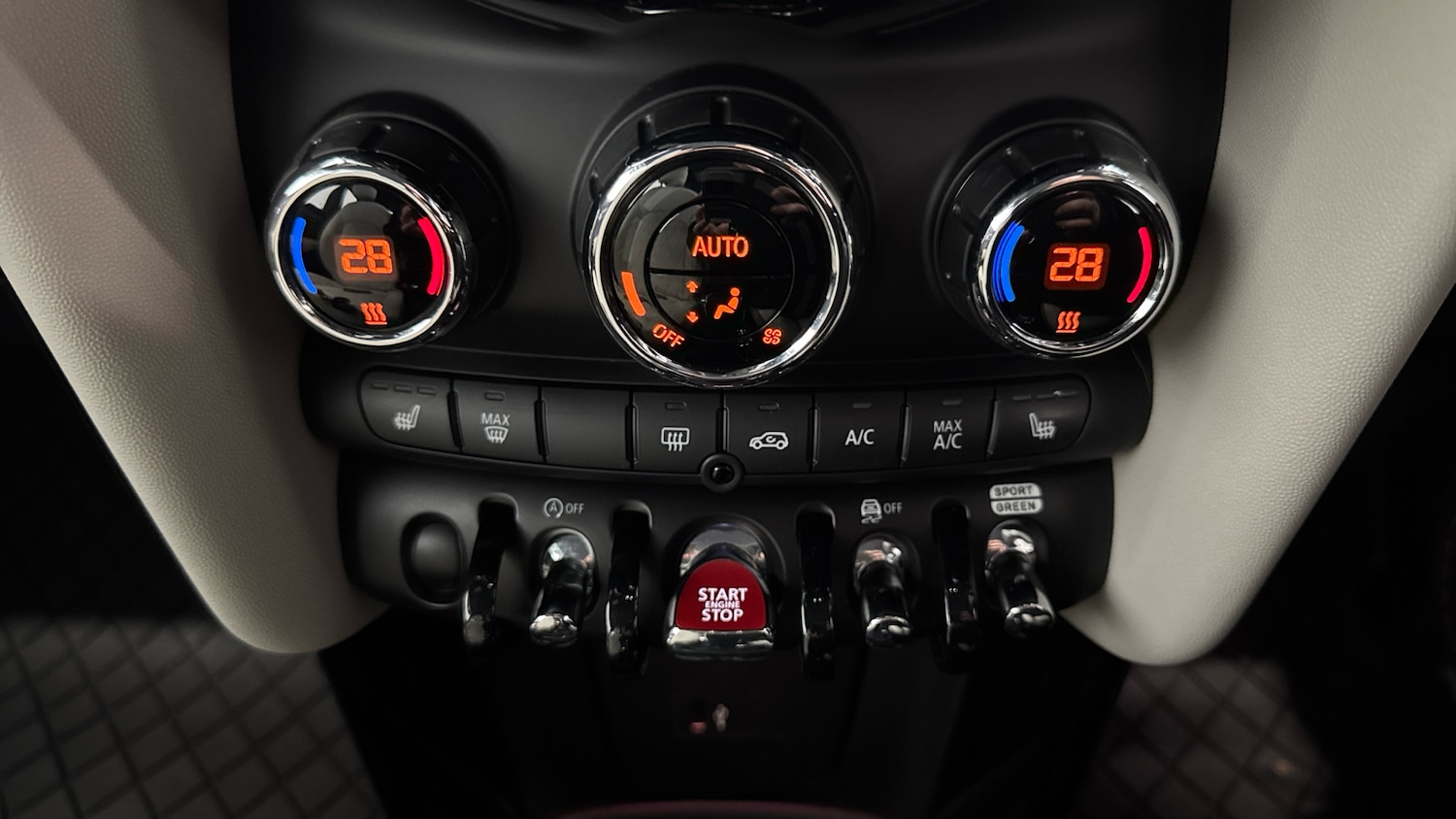 Used MINI Hatch 2023 for sale - 76422209: Photo 31