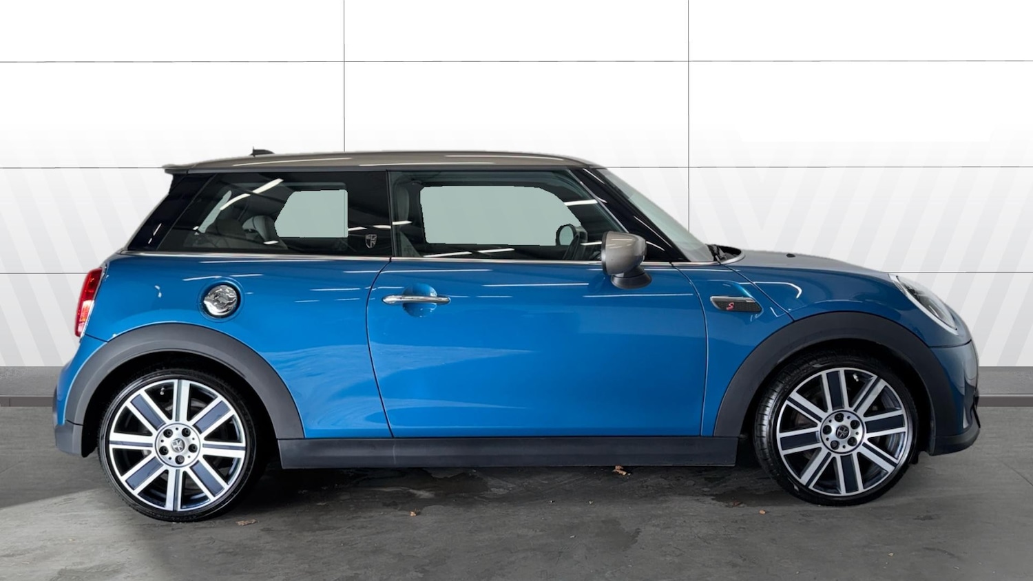 Used MINI Hatch 2023 for sale - 76422209: Photo 5
