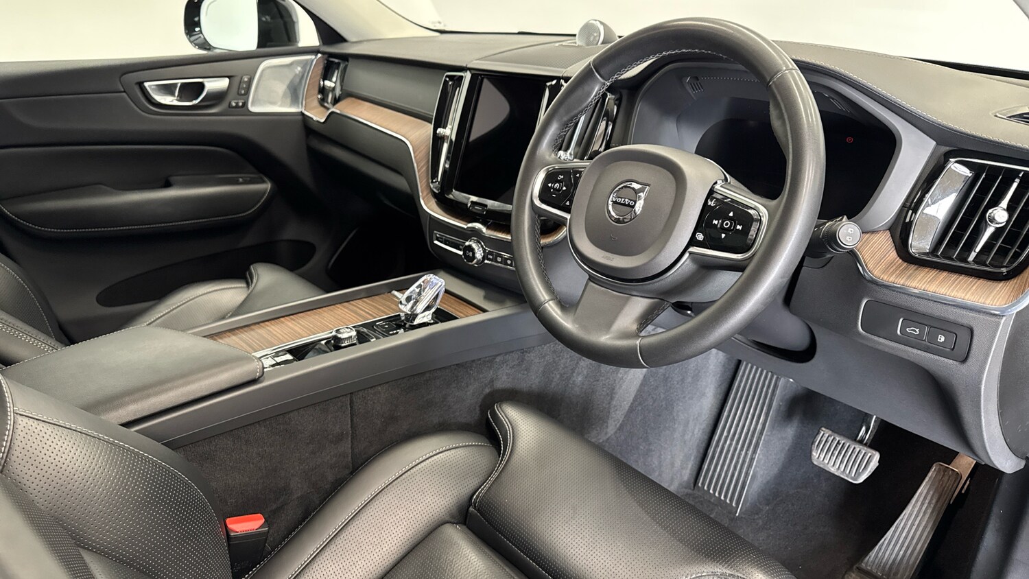 Used Volvo XC60 2023 for sale - 78223217: Photo 11