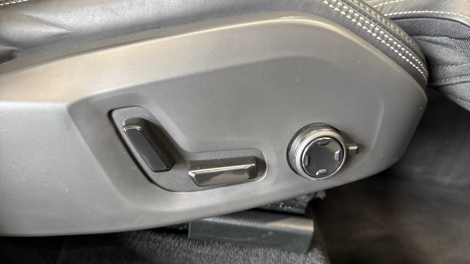 Used Volvo XC60 2023 for sale - 78223217: Photo 28