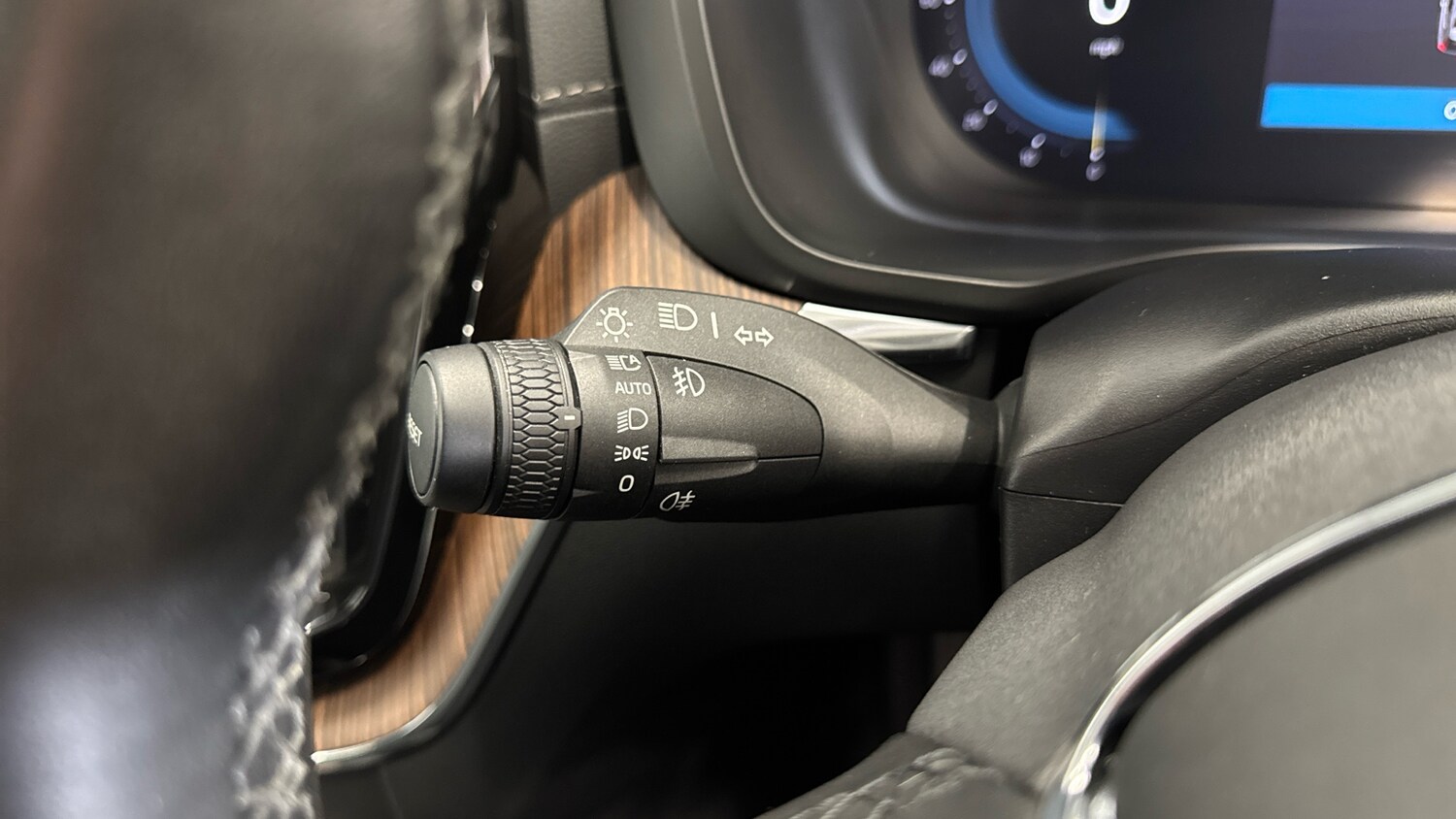 Used Volvo XC60 2023 for sale - 78223217: Photo 33