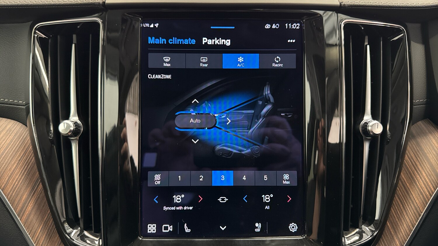 Used Volvo XC60 2023 for sale - 78223217: Photo 42