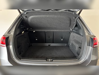 Used Mercedes-Benz B Class 2019 for sale - 76030298: Photo 4