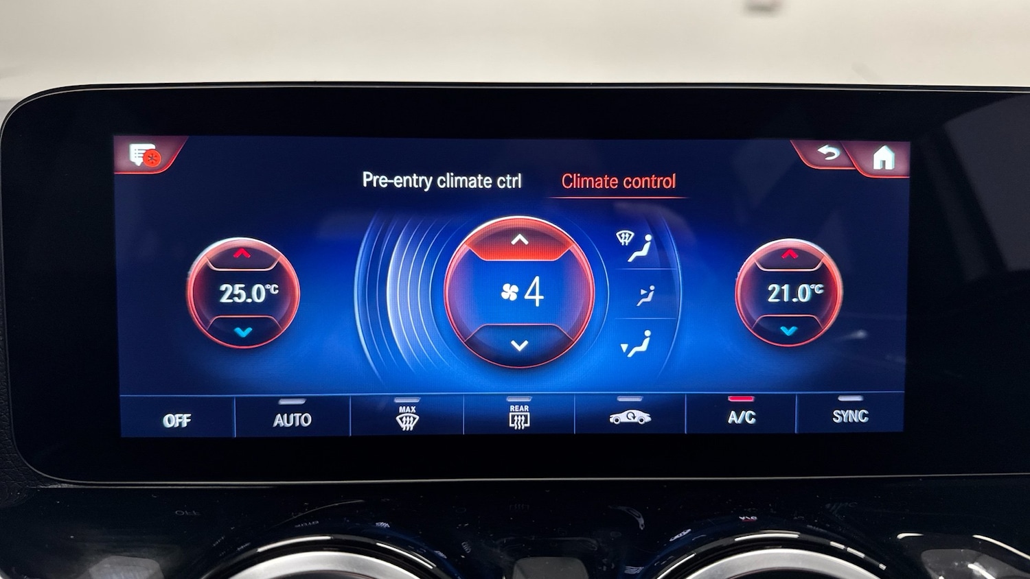 Used Mercedes-Benz GLA 2021 for sale - 77137499: Photo 41