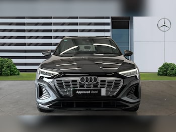 Used Audi Q8 2023 for sale - 79312135: Photo