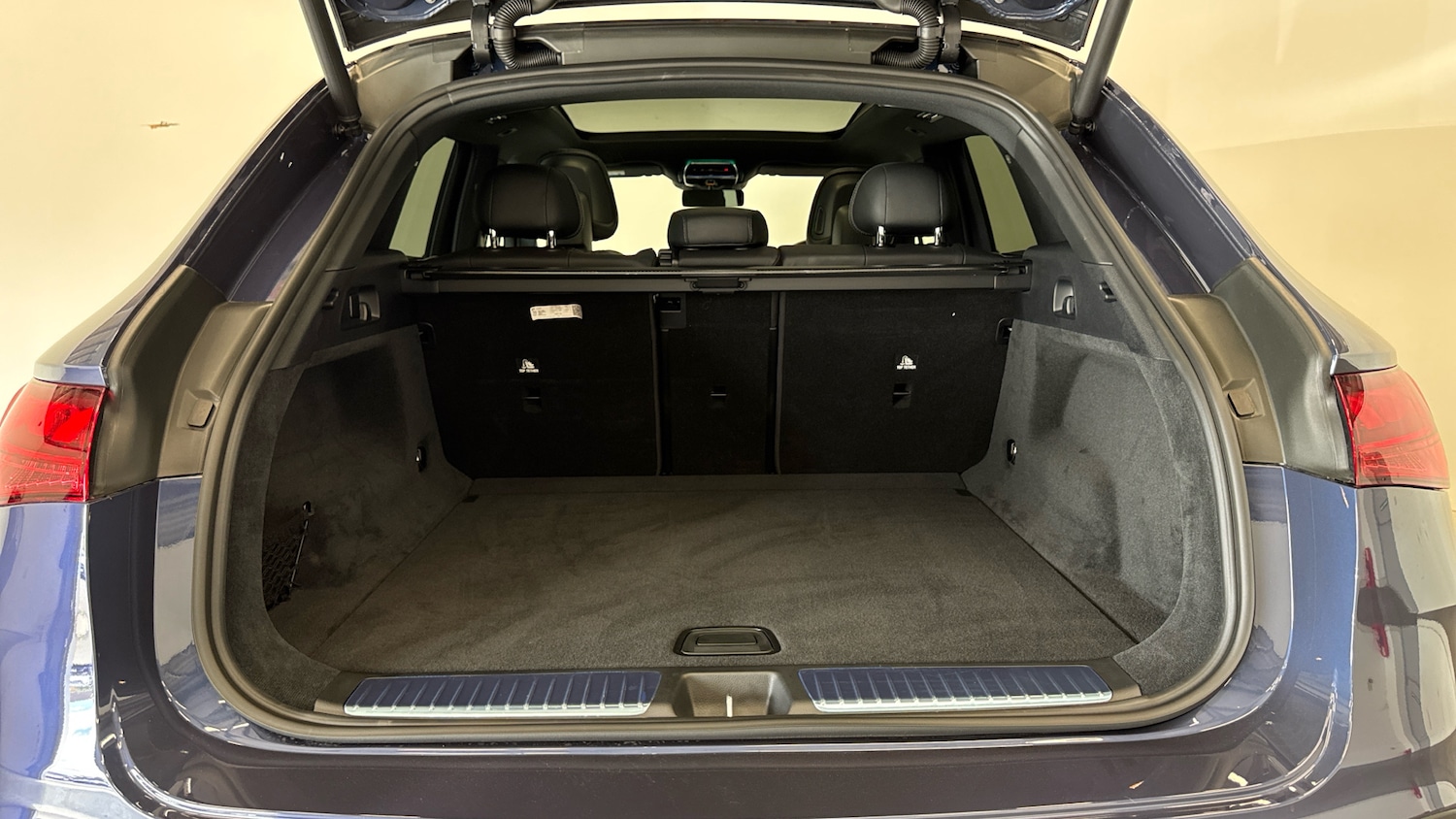 Used Mercedes-Benz EQA 2025 for sale - 76079683: Photo 4