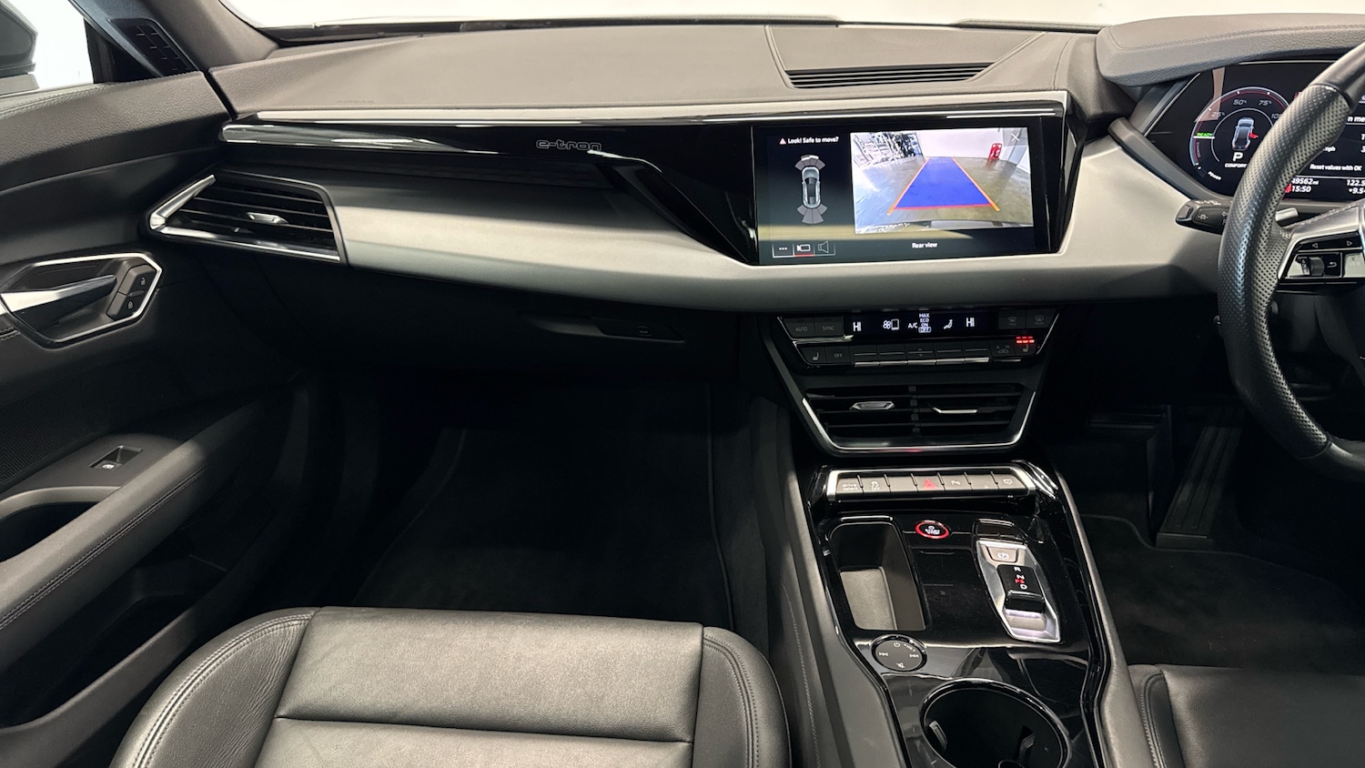 Used Audi e-tron GT 2022 for sale - 78078043: Photo 14