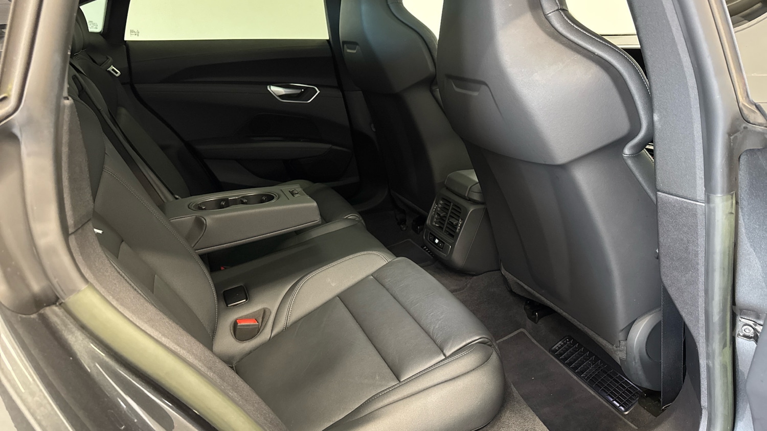 Used Audi e-tron GT 2022 for sale - 78078043: Photo 22