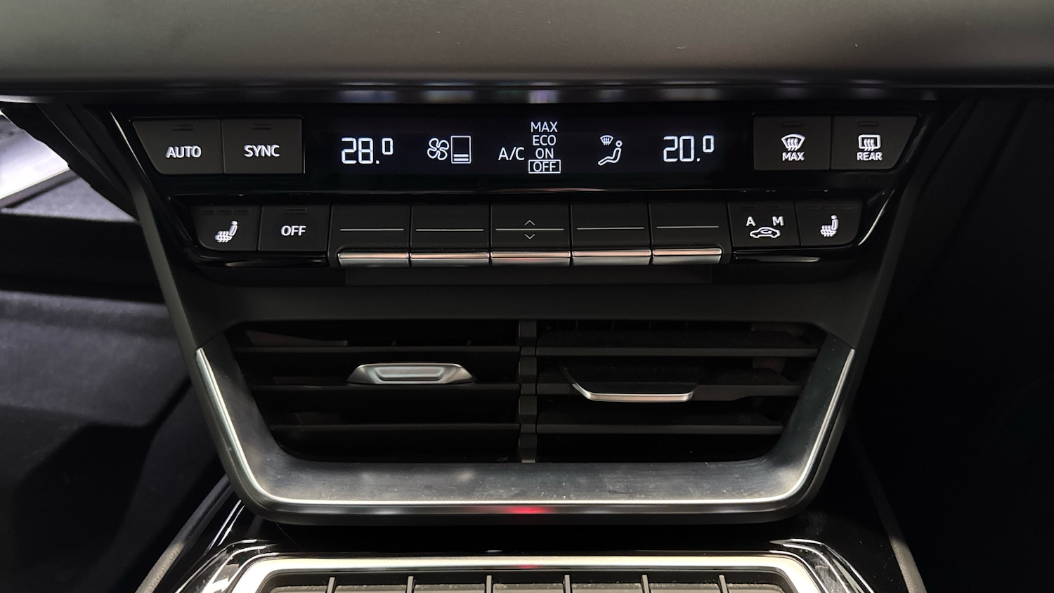 Used Audi e-tron GT 2022 for sale - 78078043: Photo 35