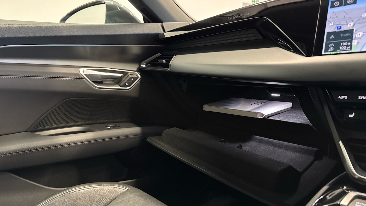 Used Audi e-tron GT 2022 for sale - 78078043: Photo 37