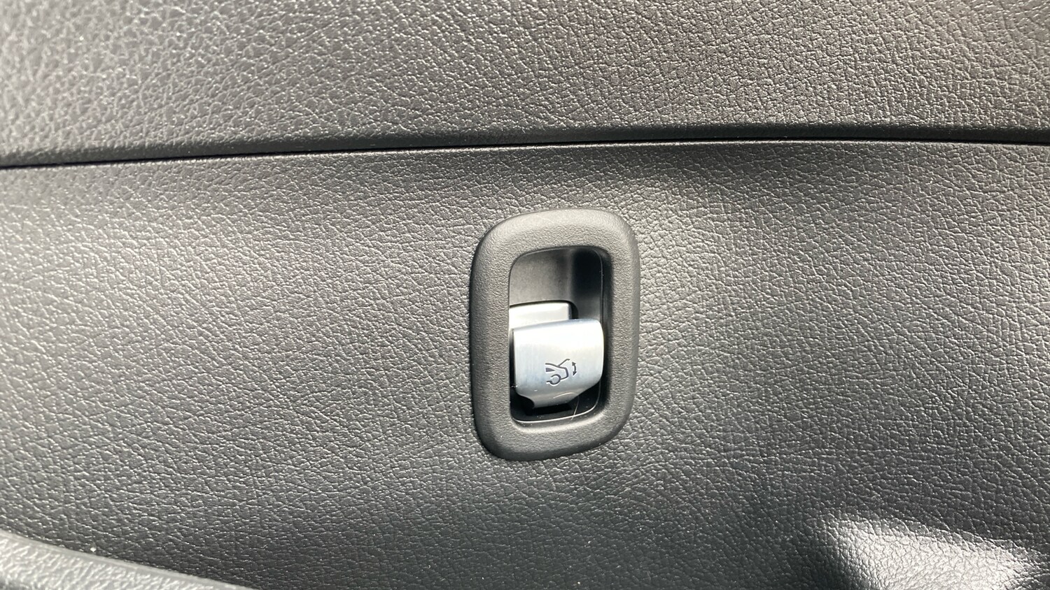 Used Mercedes-Benz C Class 2024 for sale - 76393951: Photo 34