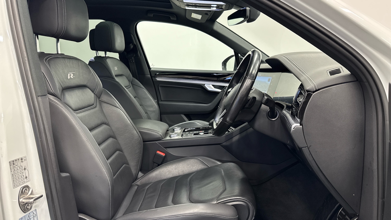 Used Volkswagen Touareg 2021 for sale - 76710012: Photo 28