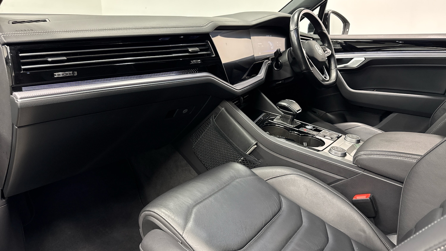 Used Volkswagen Touareg 2021 for sale - 76710012: Photo 9