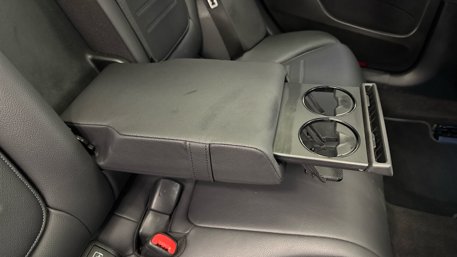 Used Mercedes-Benz C Class 2024 for sale - 76763096: Photo 23