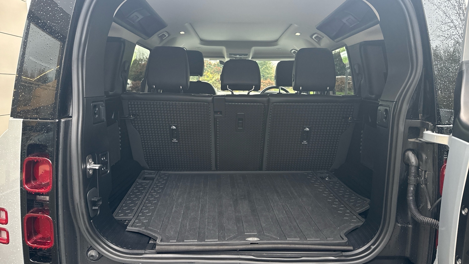 Used Land Rover Defender 2022 for sale - 77296396: Photo 10