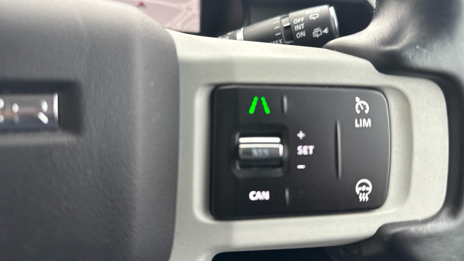 Used Land Rover Defender 2022 for sale - 77296396: Photo 30