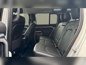 Used Land Rover Defender 2022 for sale - 77296396: Photo