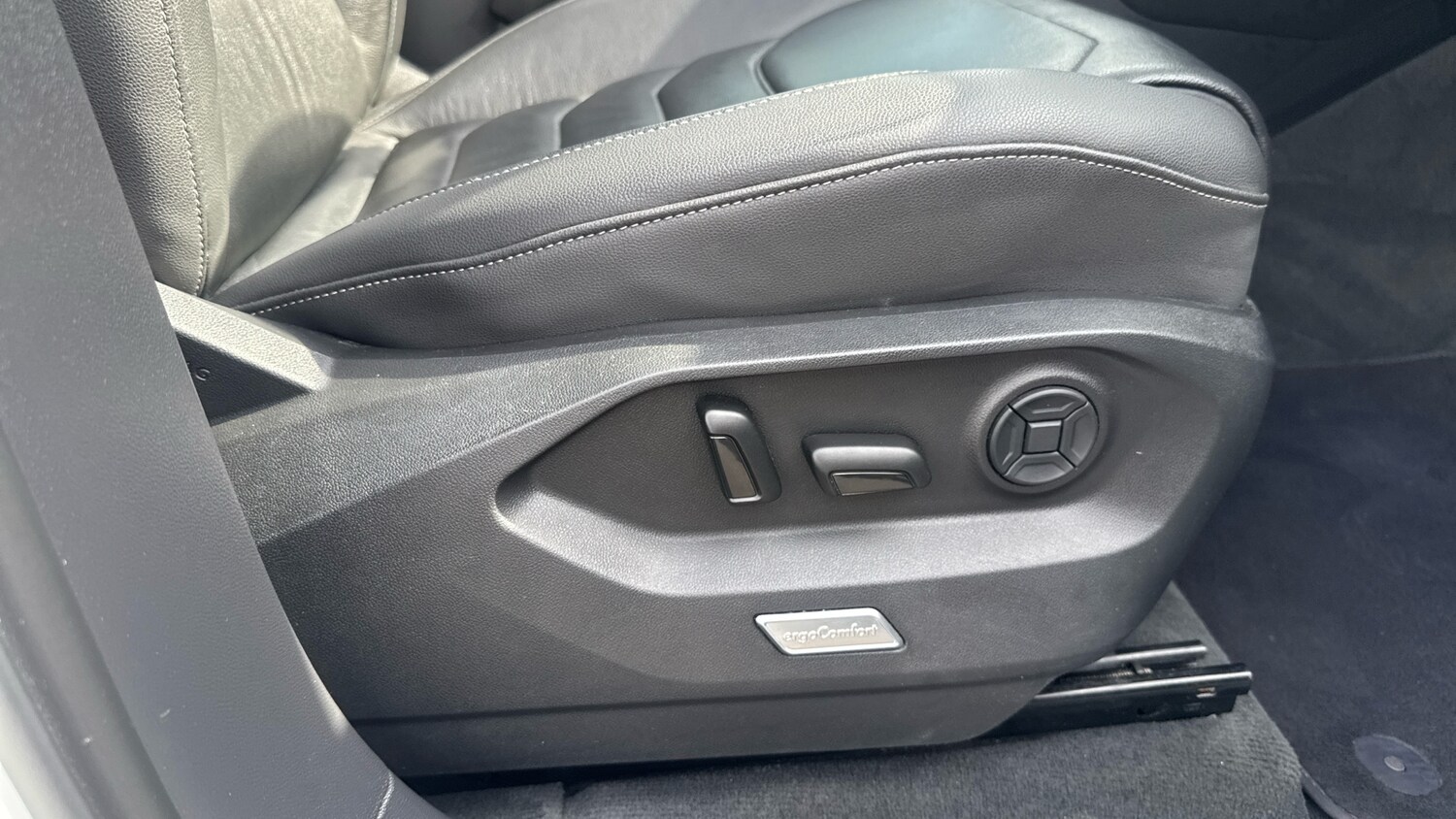 Used Volkswagen Touareg 2021 for sale - 76554864: Photo 28