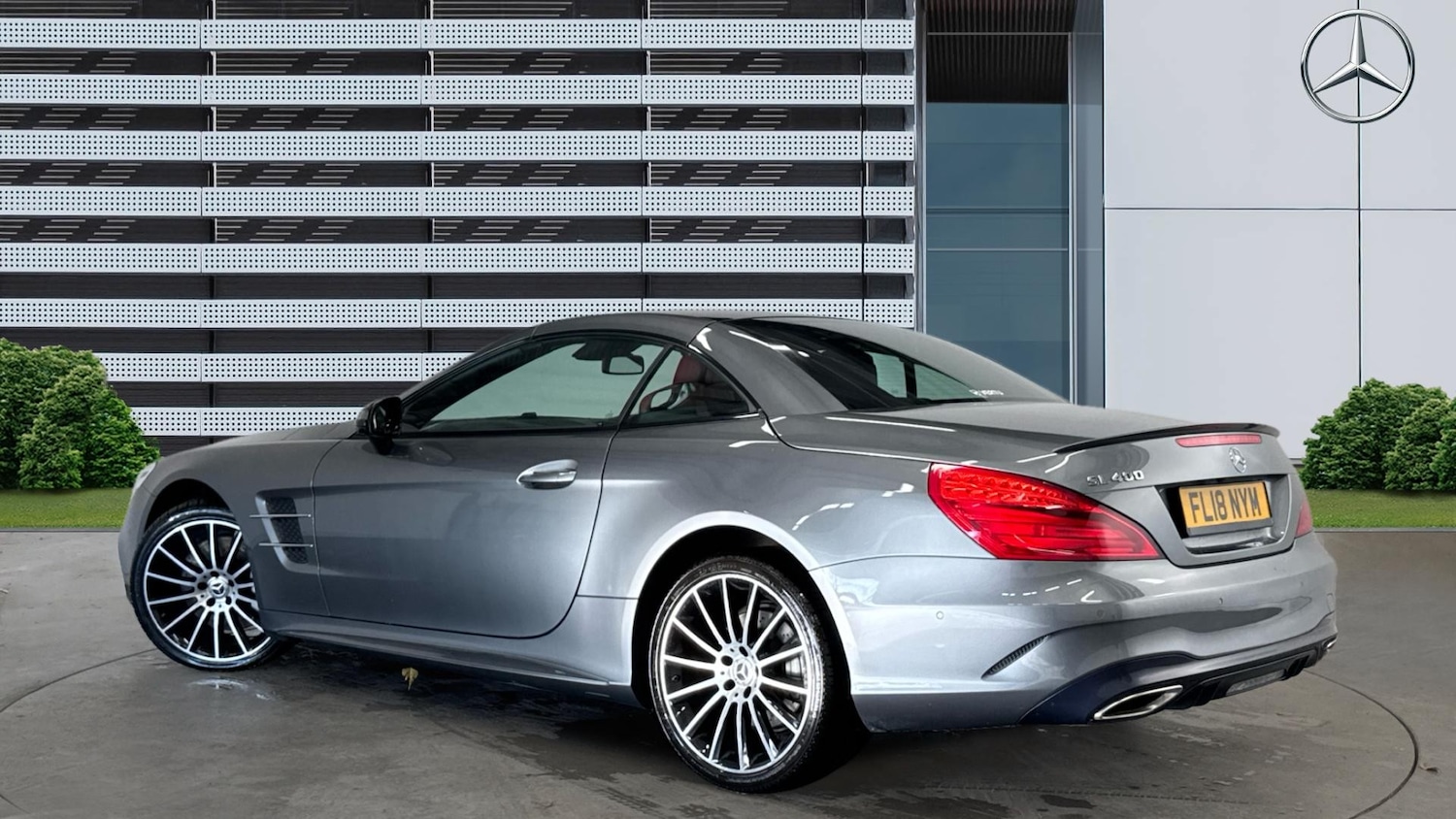 Used Mercedes-Benz SL 2018 for sale - 76984617: Photo 2