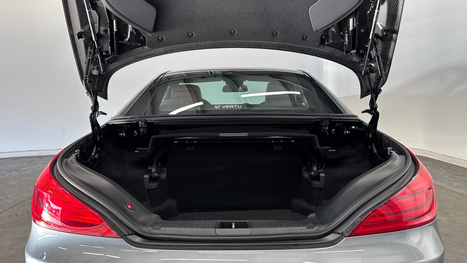 Used Mercedes-Benz SL 2018 for sale - 76984617: Photo 4