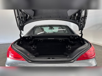 Used Mercedes-Benz SL 2018 for sale - 76984617: Photo