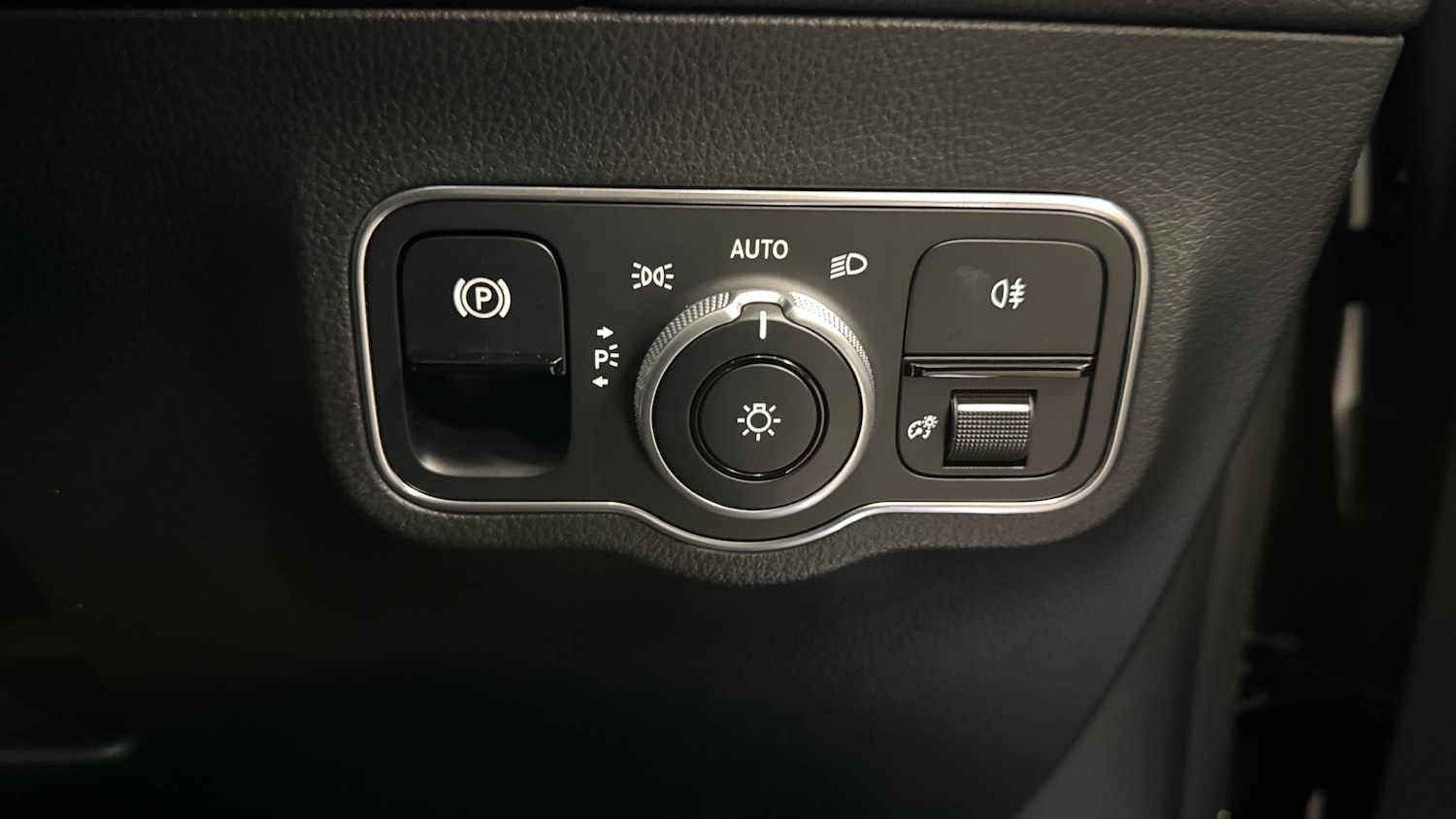 Used Mercedes-Benz GLA 2021 for sale - 76984618: Photo 28