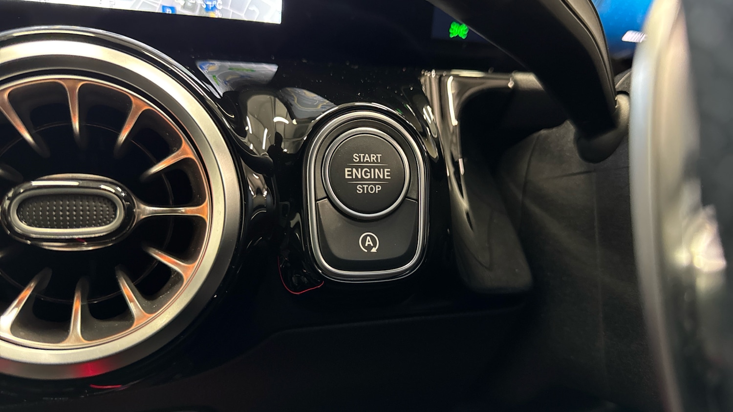 Used Mercedes-Benz GLA 2021 for sale - 76984618: Photo 32