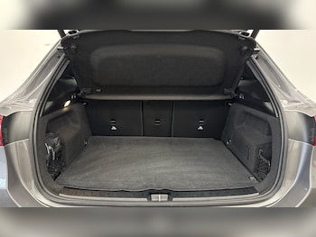 Used Mercedes-Benz GLA 2021 for sale - 76984618: Photo