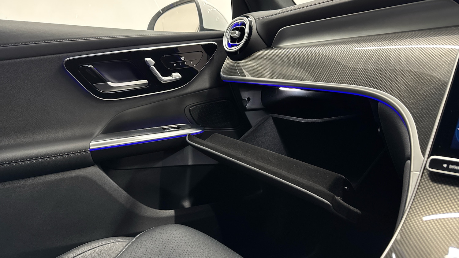 Used Mercedes-Benz GLC 2025 for sale - 77068972: Photo 32