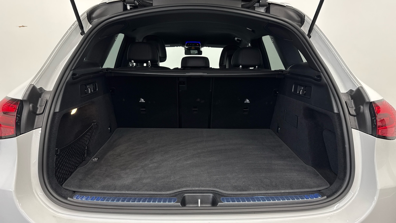 Used Mercedes-Benz GLC 2025 for sale - 77068972: Photo 4