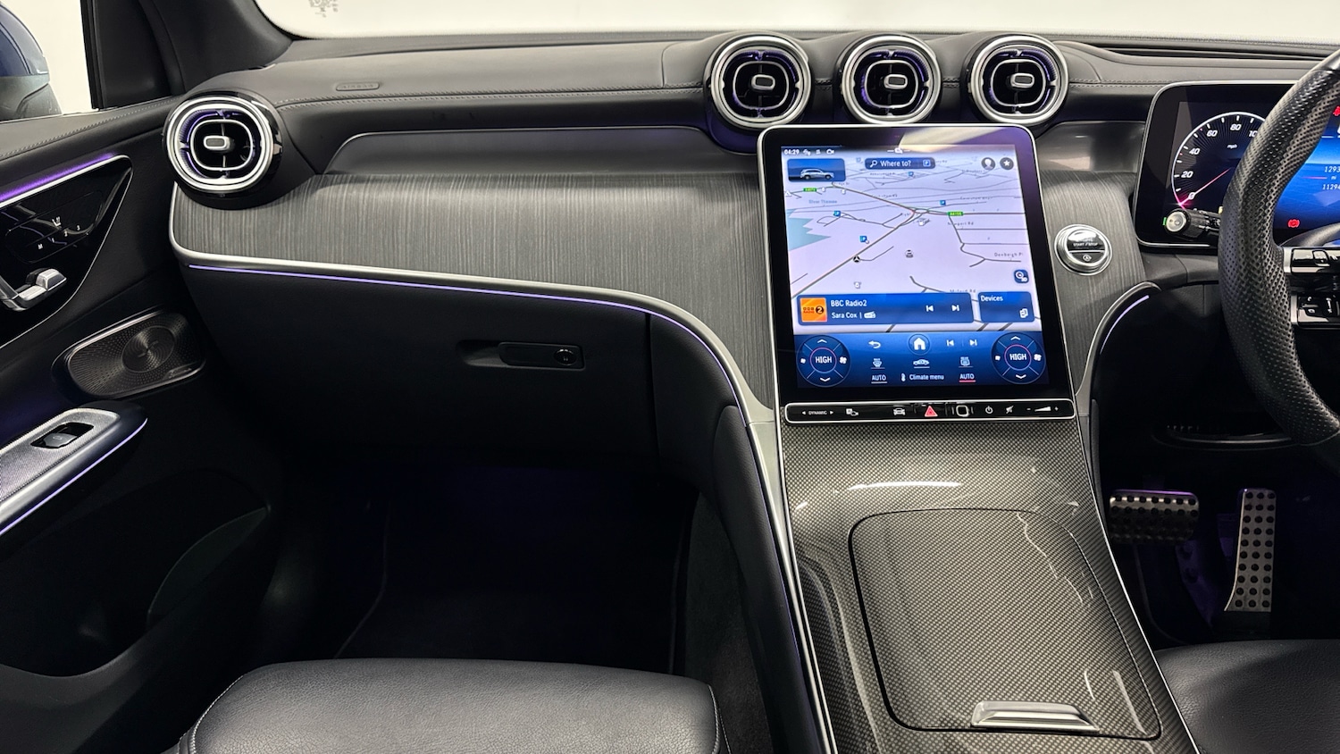 Used Mercedes-Benz GLC 2023 for sale - 77201123: Photo 14