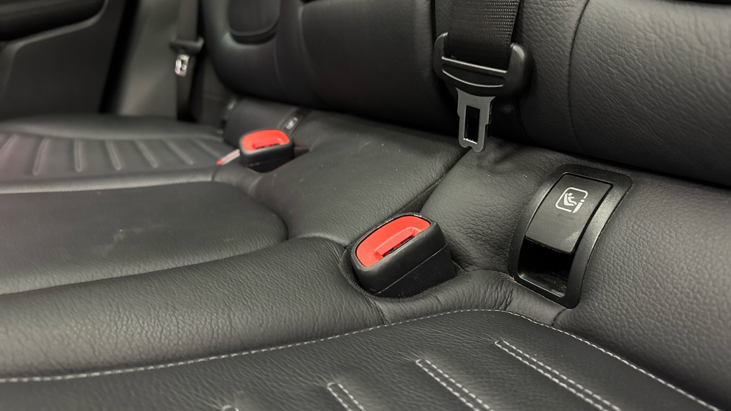 Used Mercedes-Benz GLC 2023 for sale - 77201123: Photo 17