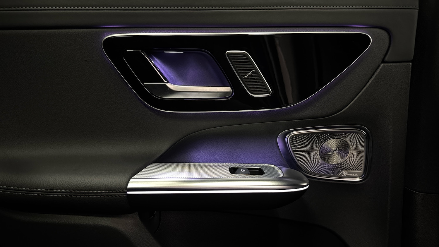 Used Mercedes-Benz GLC 2023 for sale - 77201123: Photo 22