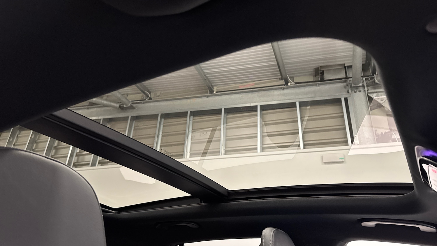 Used Mercedes-Benz GLC 2023 for sale - 77201123: Photo 28