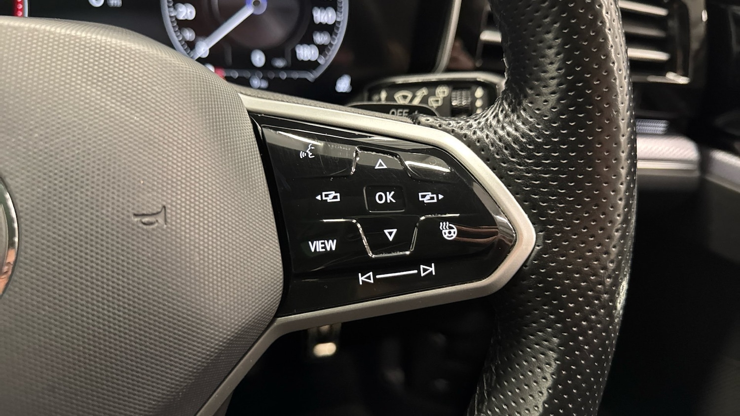 Used Volkswagen Touareg 2021 for sale - 76974191: Photo 31