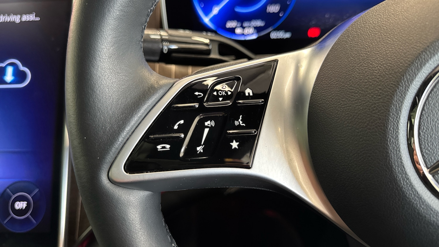 Used Mercedes-Benz EQA 2023 for sale - 76449210: Photo 30