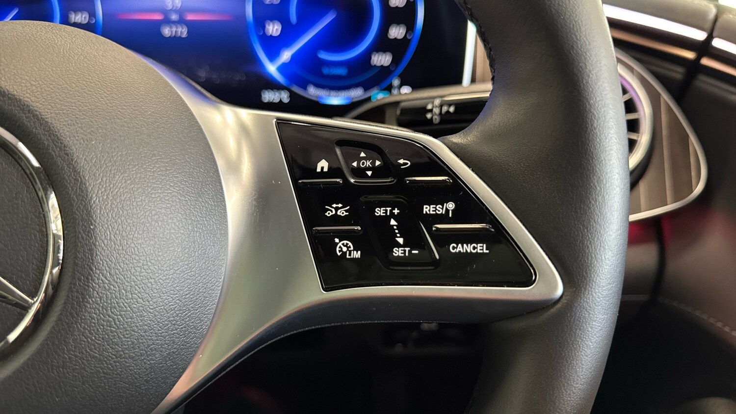 Used Mercedes-Benz EQA 2023 for sale - 76449210: Photo 31