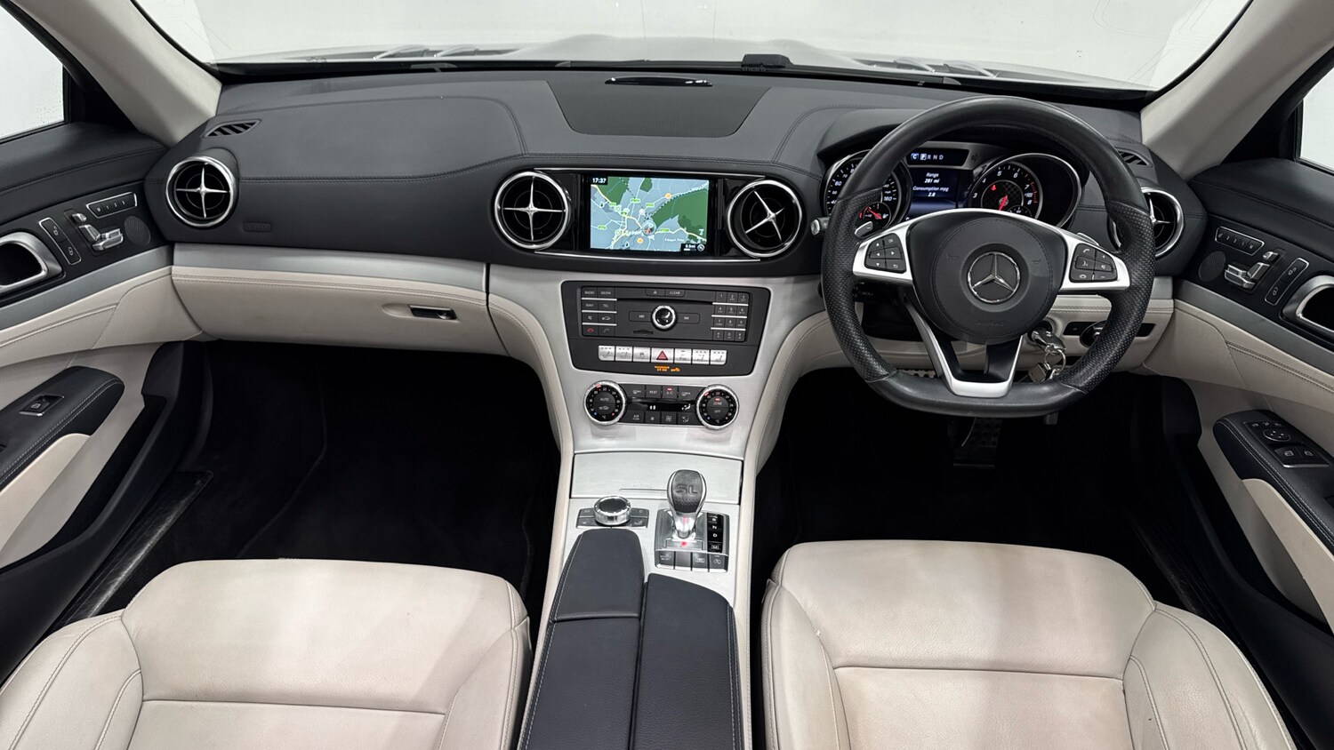 Used Mercedes-Benz SL 2016 for sale - 77759105: Photo 10