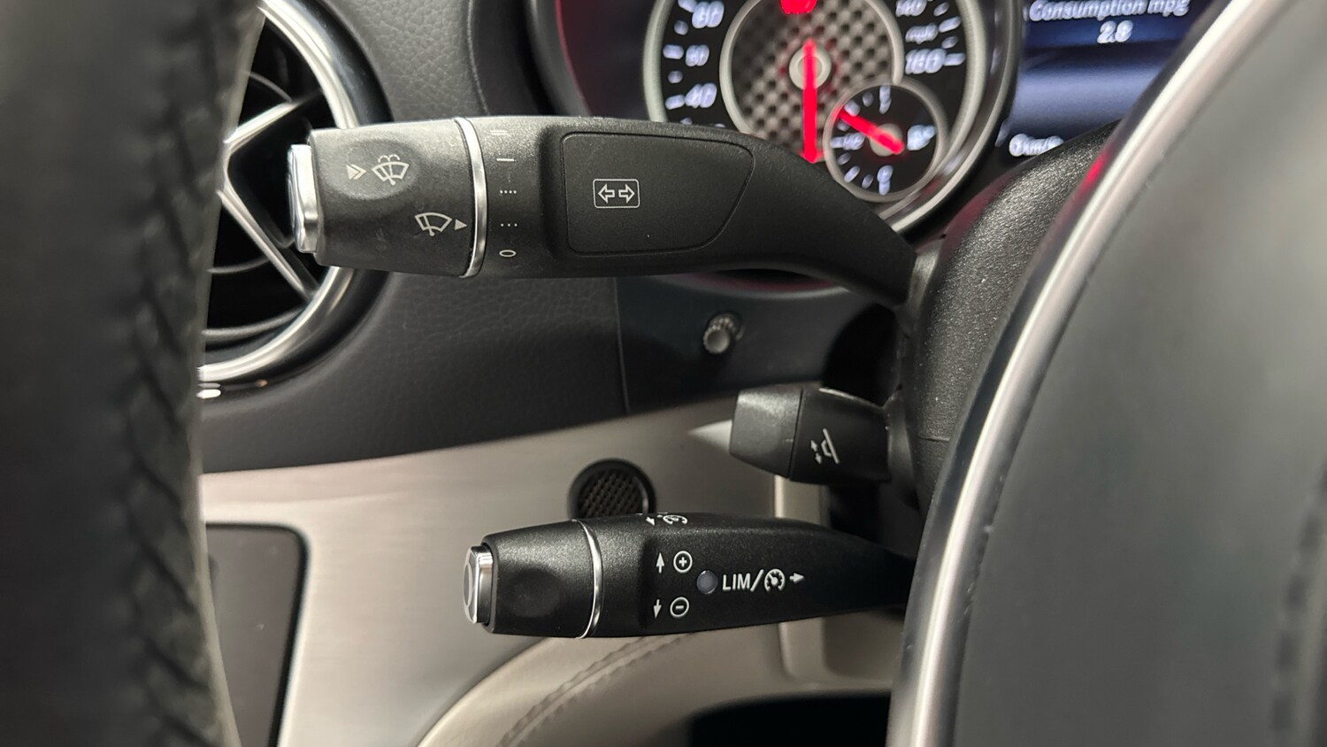 Used Mercedes-Benz SL 2016 for sale - 77759105: Photo 31