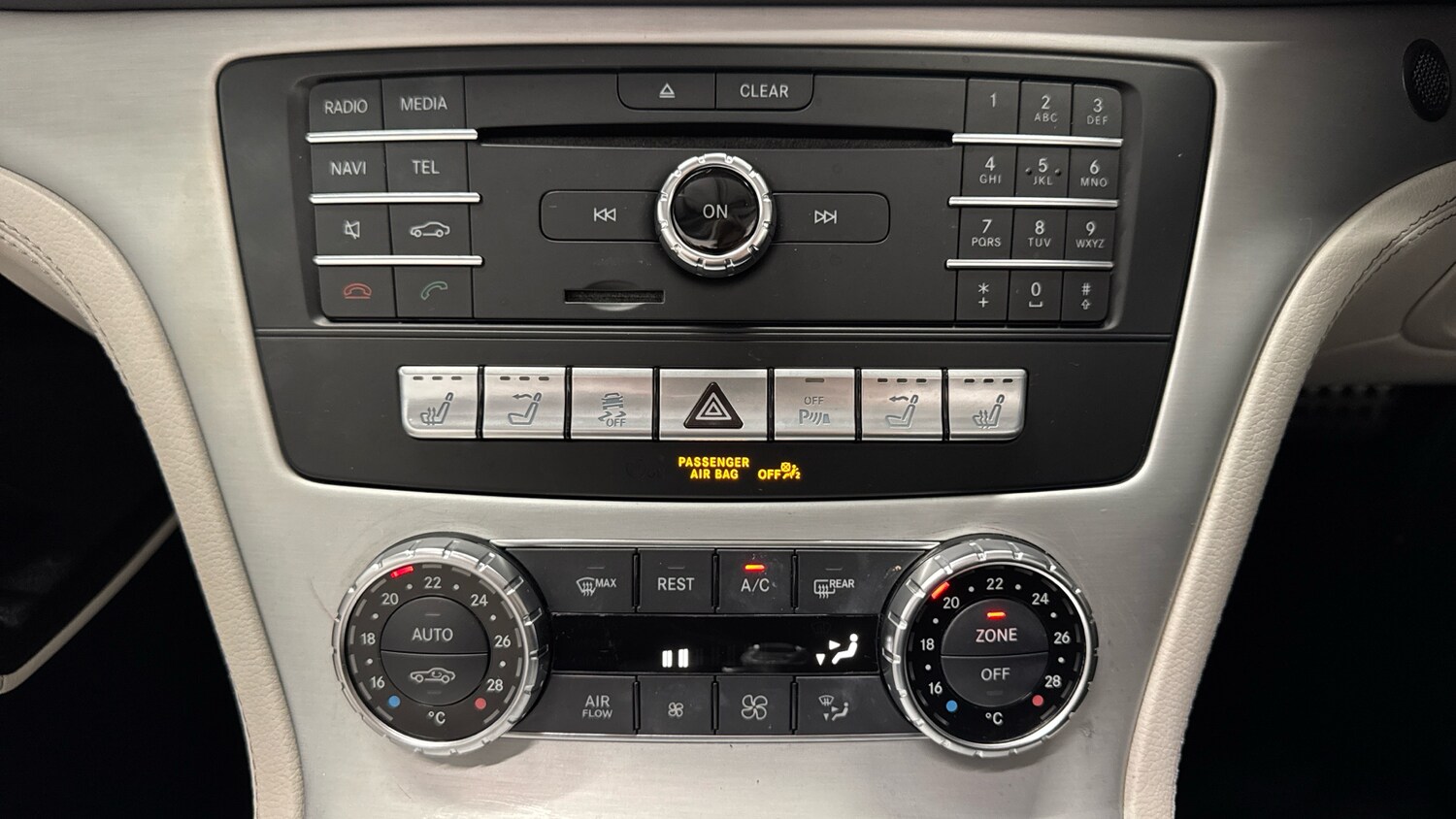 Used Mercedes-Benz SL 2016 for sale - 77759105: Photo 32