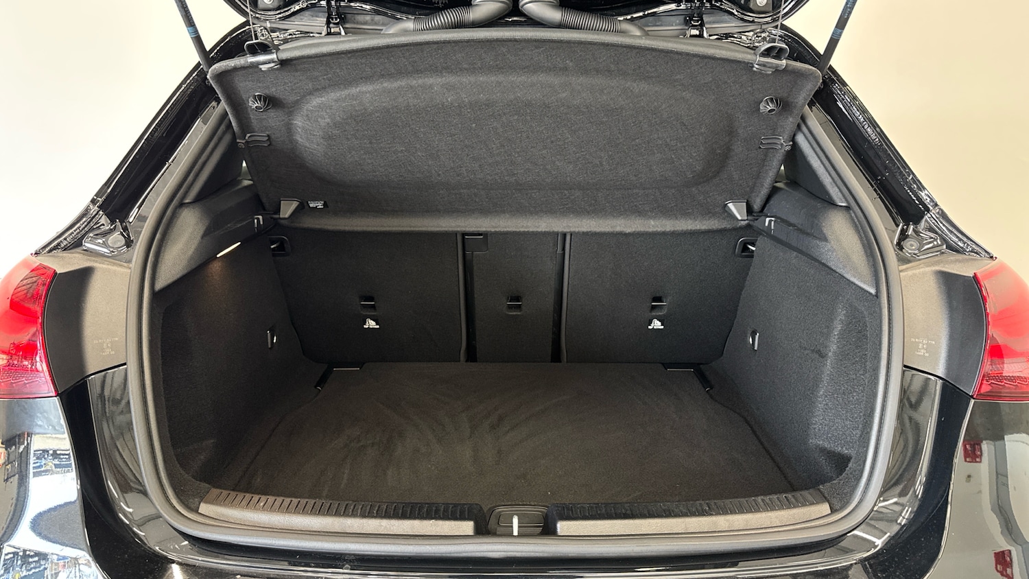 Used Mercedes-Benz A-Class 2024 for sale - 77873193: Photo 4